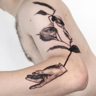 Мужская абстрактная татуировка на руке