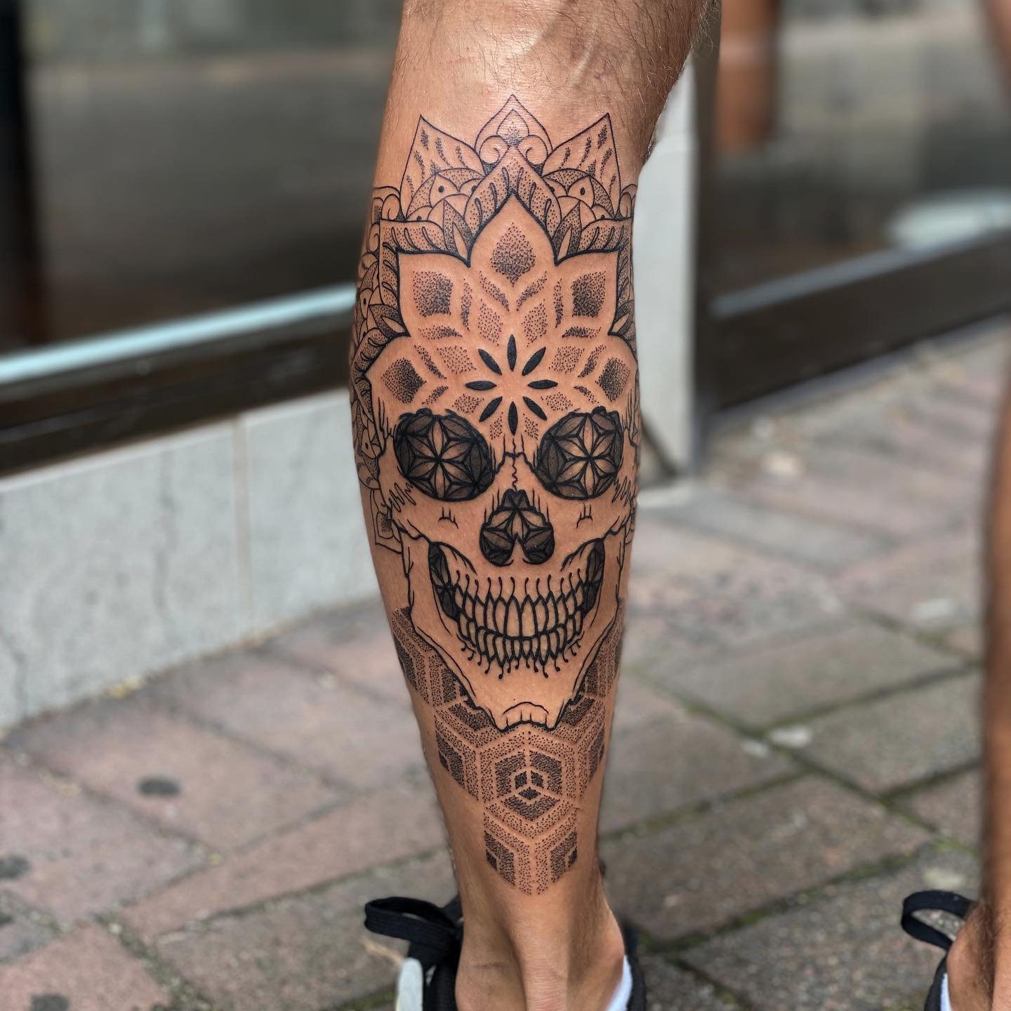 Татуировка на ноге в Краснодаре