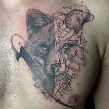 Две половинки лисы, графика, лайнворк, мужская тату на груди