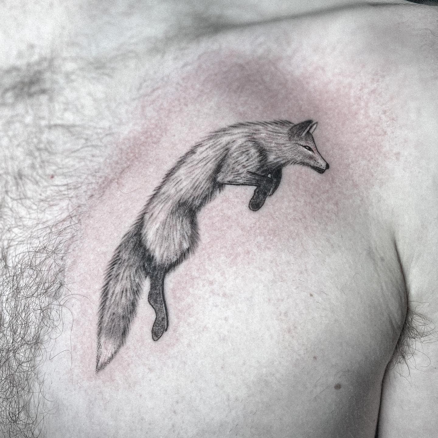 Татуировка лисы для мужчин: символ смелости и уверенности