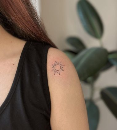 Татуировка солнце: значение, история, символика