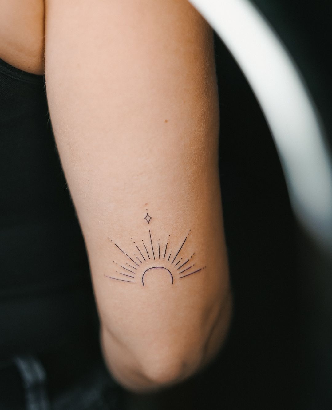 Чудеса науки: татуировки, которые светятся в ультрафиолете | BURO.