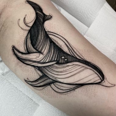 Татуировка кита в стиле блэкворк