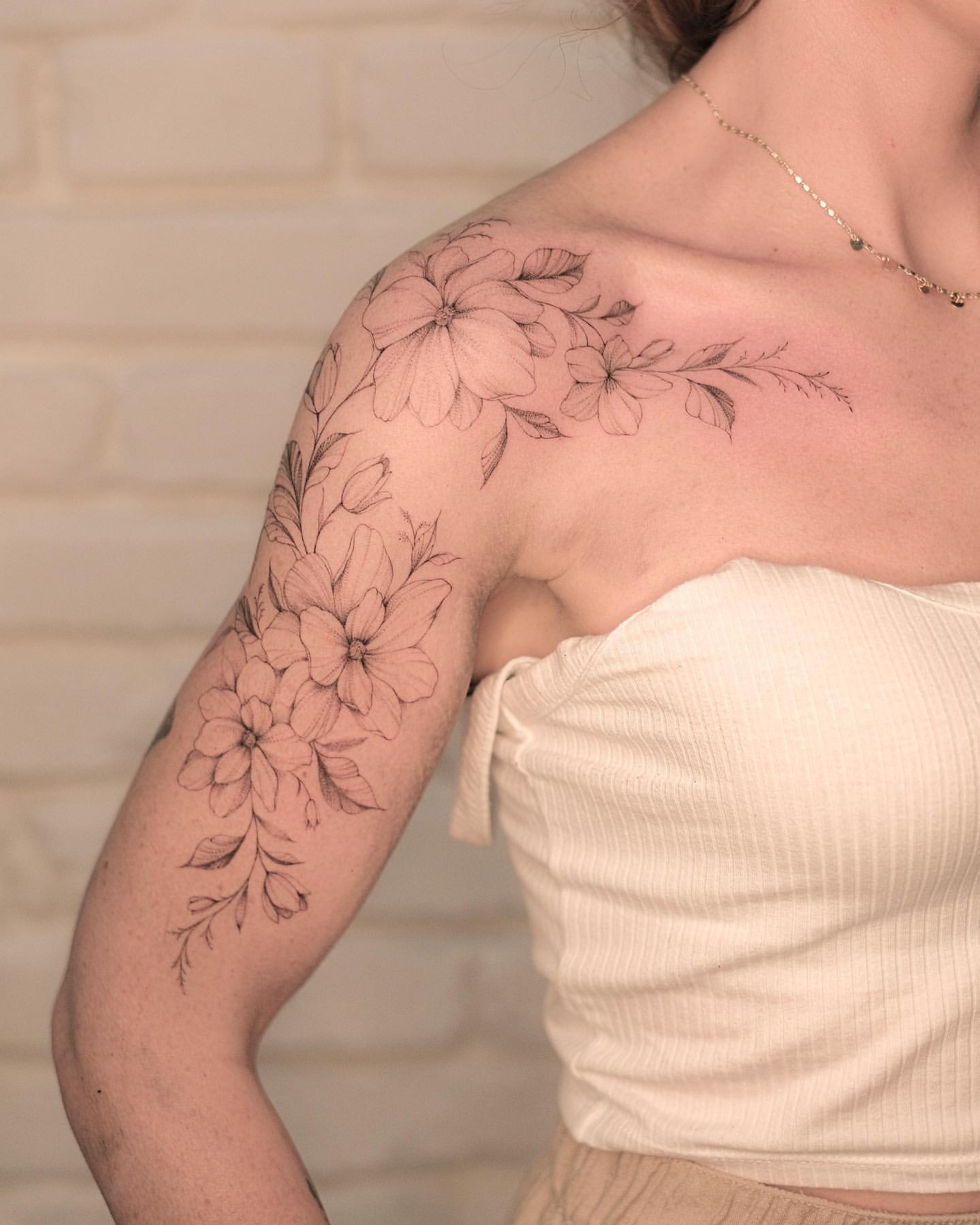 Значение татуировки с цветами