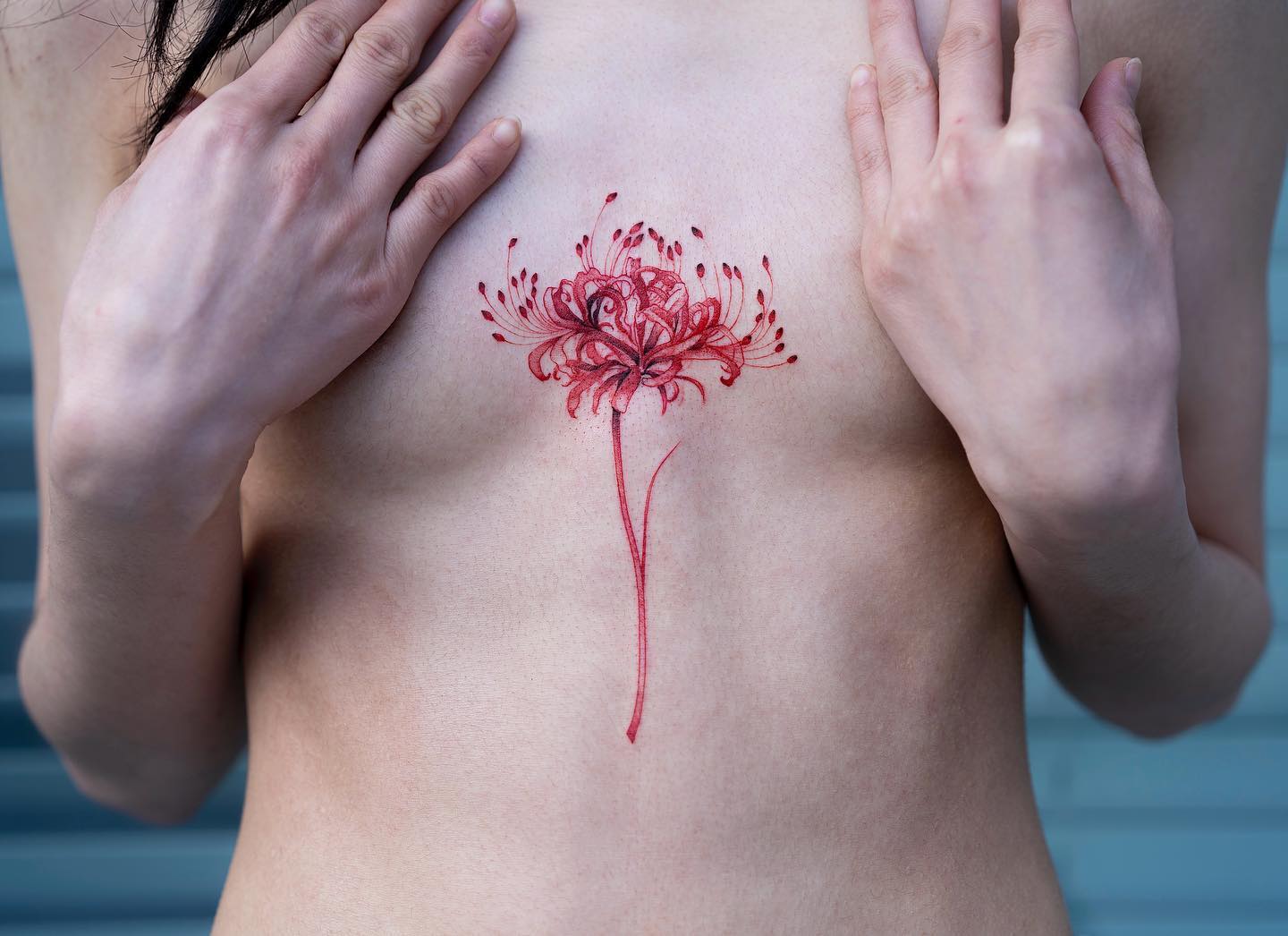 Татуировка лилия - что означает в зависимости от вида и места нанесения, креативные фото идеи