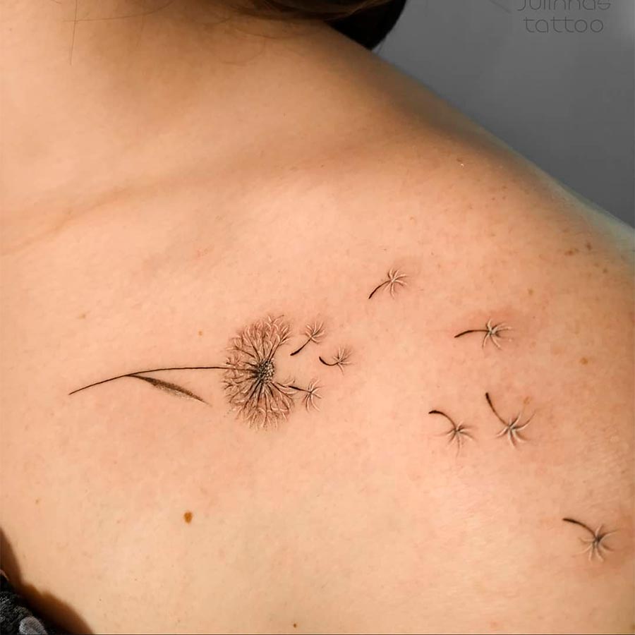 Татуировки с одуванчиком и птицами на фото