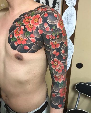 Японский тату рукав с цветами сакуры