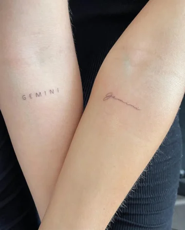Парная тату с надписями Gemini